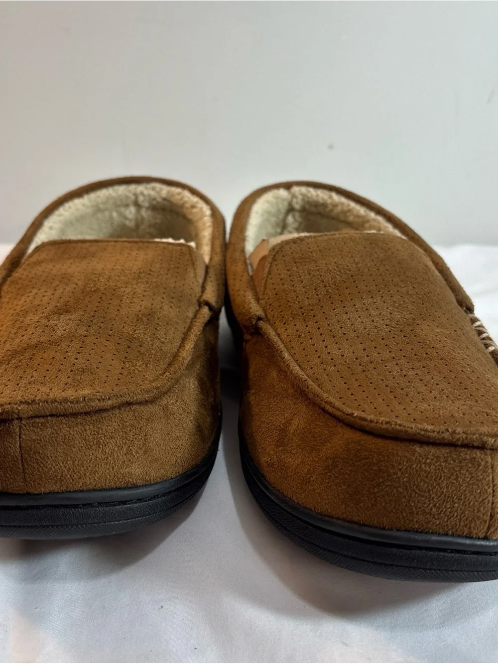Home Top New!! Men's Suede Slip-On Moccasin Loafers in Brown. 8/5
